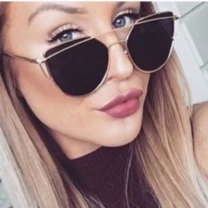 Gold & Black Mirrored Sunglasses